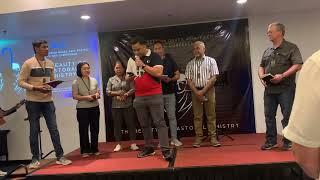 Worshipping God in different language